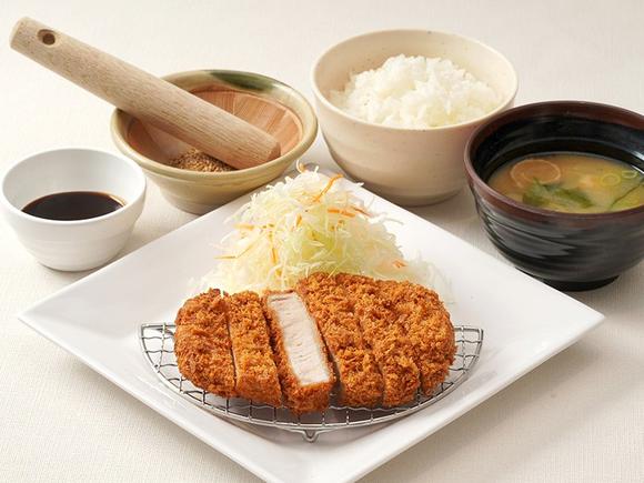 三元豚のロースとんかつ定食