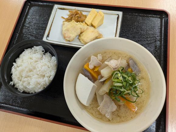 こじとん豚汁定食（鶏天）